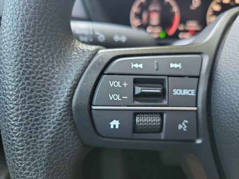 Certified 2025 Honda CR-V EX image 27