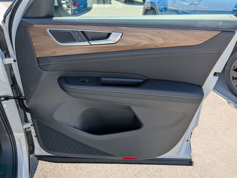 New 2026 Volkswagen Atlas SE image 33