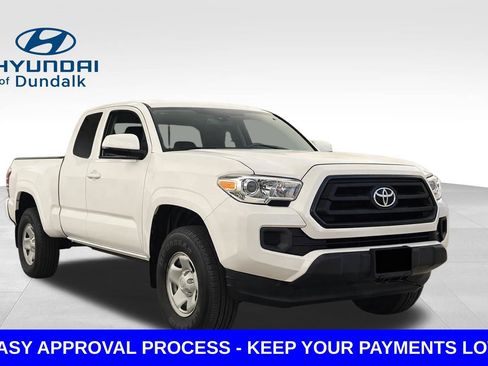 Used 2020 Toyota Tacoma SR w/ SR Convenience Package RWD image 3