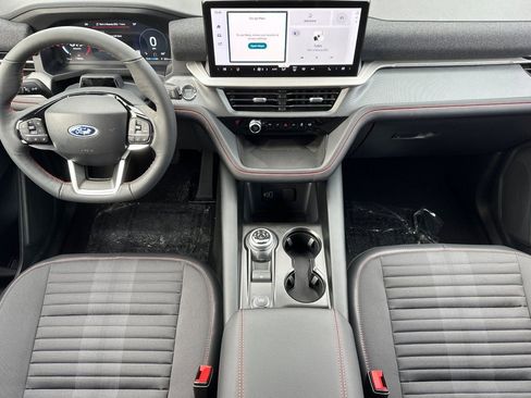 New 2026 Ford Explorer ST-Line w/ ST-Line Street Pack image 14