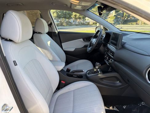 Used 2023 Hyundai Kona SEL image 33