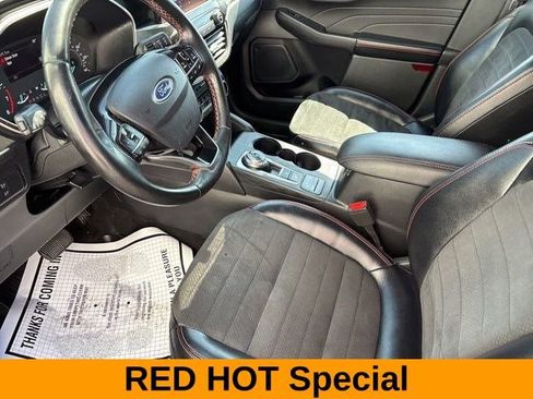 Used 2022 Ford Escape SEL w/ SEL Stealth AWD Package image 11