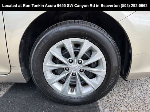 Used 2017 Toyota Camry LE FWD image 9