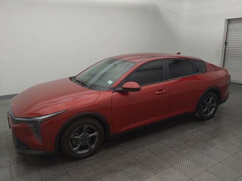 Used 2025 Kia K4 FWD image 2