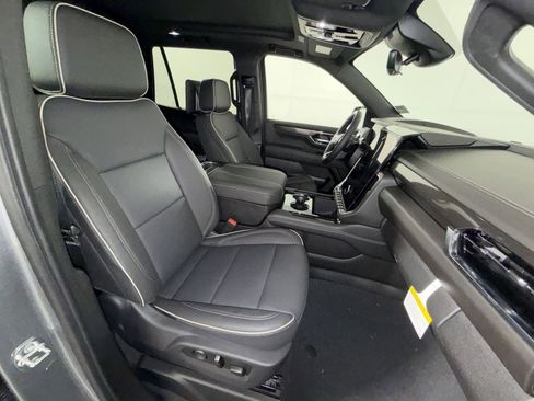 New 2026 GMC Yukon Elevation w/ Elevation Premium Package AWD/4WD image 28