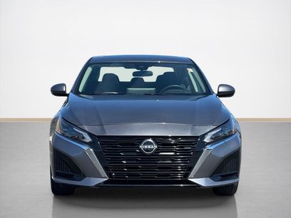 Used 2023 Nissan Altima 2.5 SV w/ SV Premium Package