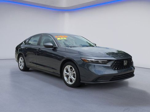 Used 2023 Honda Accord LX image 7
