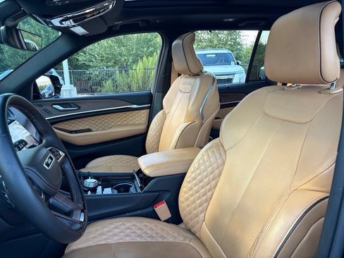 Used 2023 Jeep Grand Cherokee Summit w/ Luxury Tech Group V AWD/4WD image 20