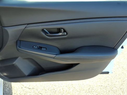 Used 2025 Nissan Sentra S FWD image 14
