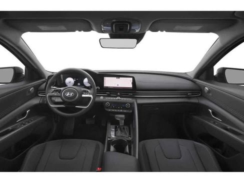 Used 2025 Hyundai Elantra SEL FWD image 40