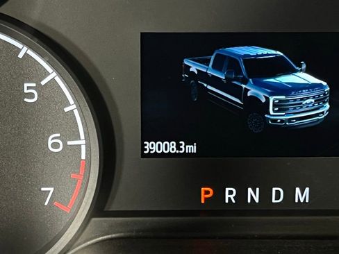 Used 2023 Ford F250 XLT w/ FX4 Off-Road Package image 15