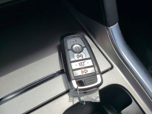 Used 2021 Ford Explorer XLT w/ Equipment Group 202A RWD image 50