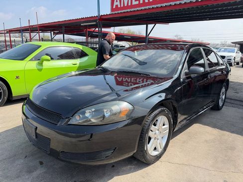 Used 2014 Chevrolet Impala LT w/ LT Sunroof Package image 2