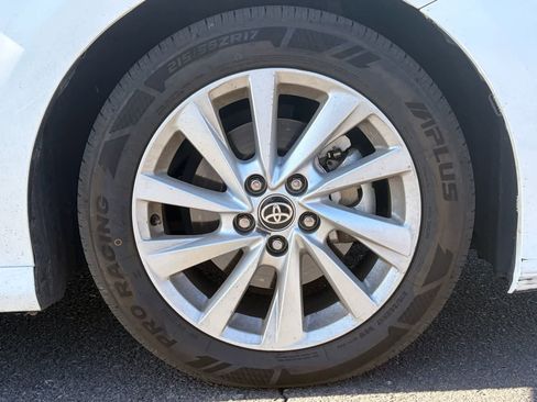 Used 2024 Toyota Camry LE image 10