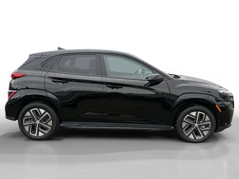 Certified 2023 Hyundai Kona SE image 6