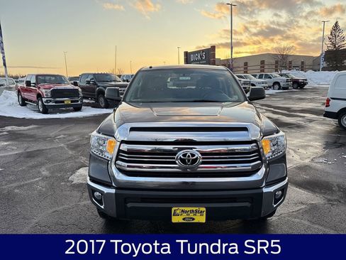 Used 2017 Toyota Tundra SR5 w/ TRD Off Road Package image 5