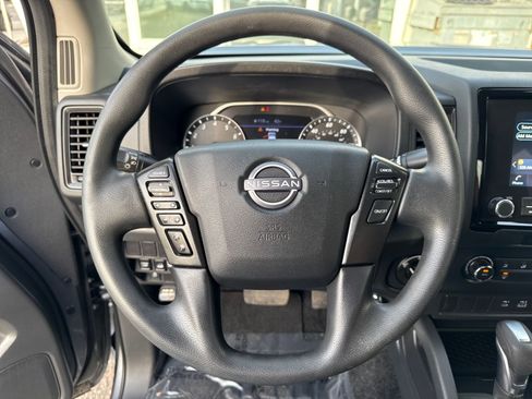 Used 2022 Nissan Frontier S image 14