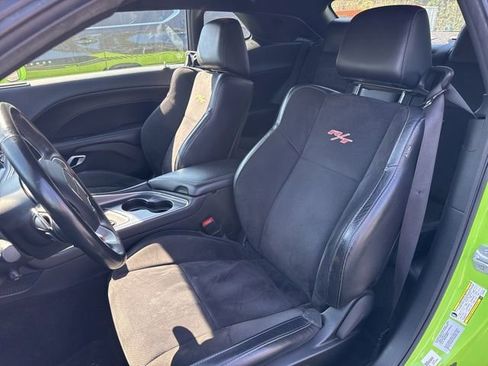 Used 2015 Dodge Challenger R/T Scat Pack w/ Leather Interior Group image 10