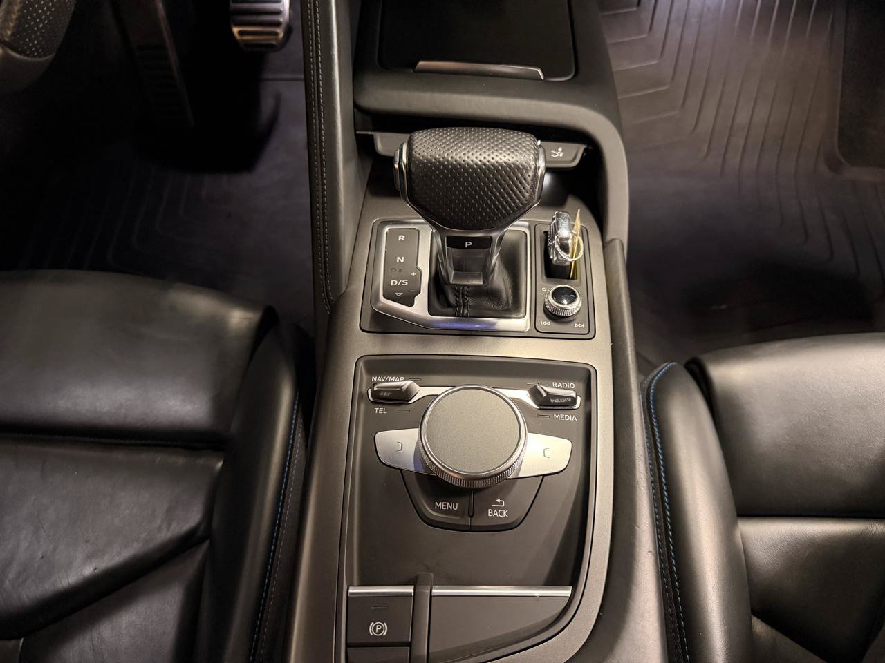 Used 2018 Audi R8 V10 AWD/4WD image 16