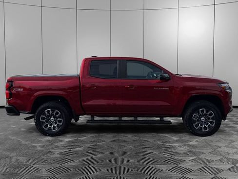 Certified 2025 Chevrolet Colorado Z71 w/ Technology Package AWD/4WD image 6