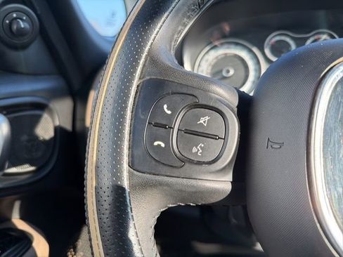 Used 2015 FIAT 500L Lounge image 38