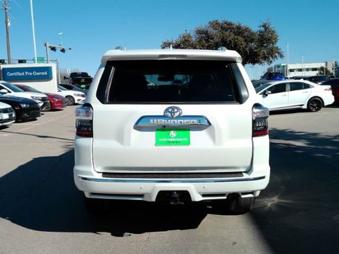 Used 2023 Toyota 4Runner Limited image 9