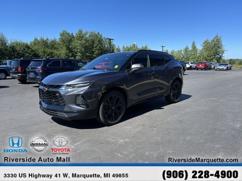 Used 2021 Chevrolet Blazer RS w/ Enhanced Convenience Package AWD/4WD image 3