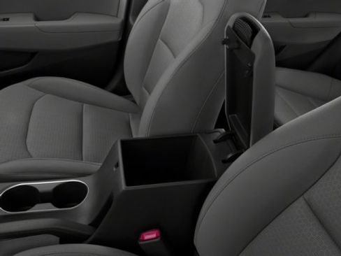 Used 2018 Hyundai Elantra SE image 18