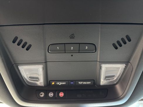 Used 2023 Buick Enclave Essence w/ Sport Touring Edition image 28