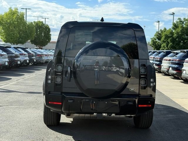 Used 2023 Land Rover Defender 130 X AWD/4WD image 5
