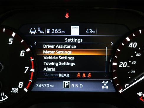 Used 2022 Nissan Titan PRO-4X w/ Pro-4x Convenience Package image 12