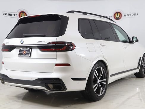Used 2023 BMW X7 xDrive40i w/ M Sport Package image 3