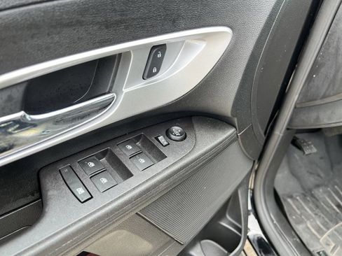 Used 2017 Chevrolet Equinox LS FWD image 24