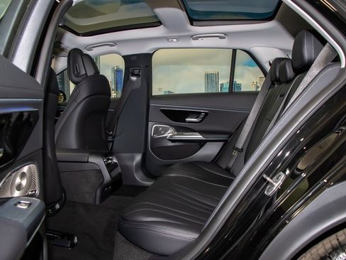 Certified 2025 Mercedes-Benz E 450 4MATIC All-Terrain Wagon image 23