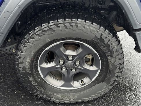 Certified 2018 Jeep Wrangler Unlimited Sport S image 11