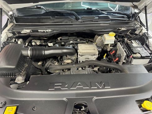 Used 2019 RAM 1500 Big Horn AWD/4WD image 10