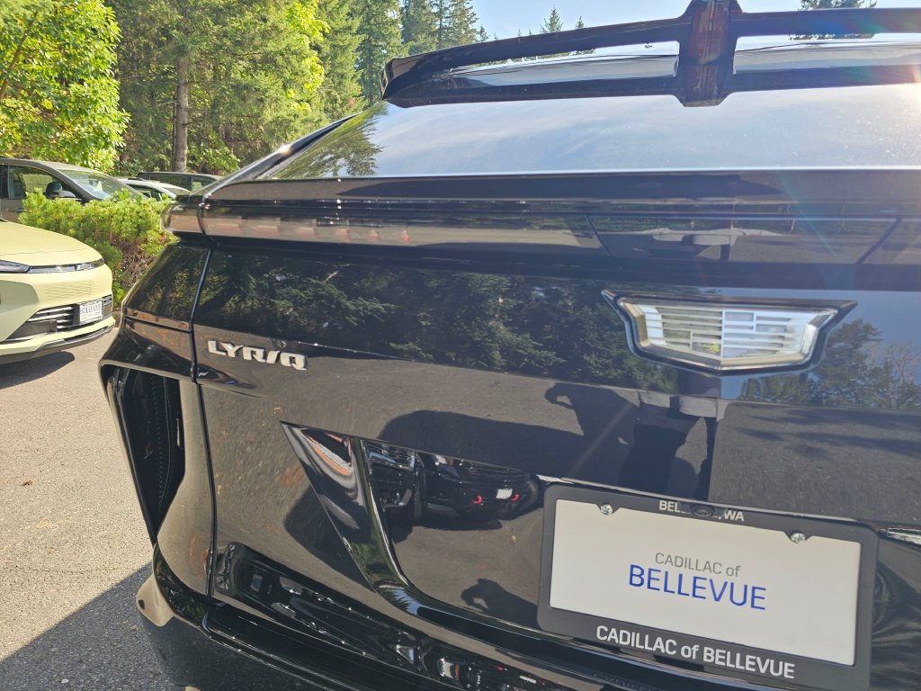 New 2027 Cadillac Lyriq Sport AWD/4WD image 16