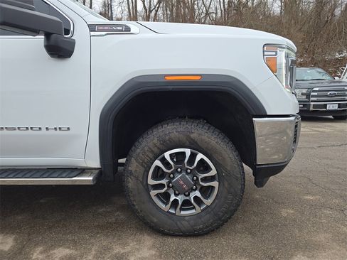 Used 2023 GMC Sierra 2500 SLE w/ Remote Start Package image 2
