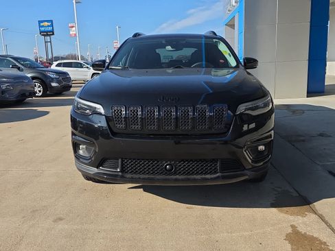 Used 2023 Jeep Cherokee Altitude Lux image 3