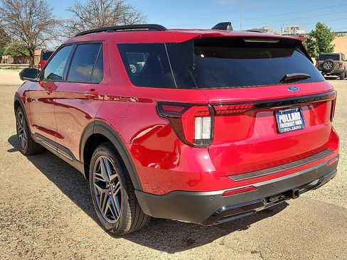 New 2026 Ford Explorer ST-Line w/ ST-Line Street Pack RWD image 2