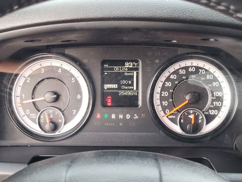 Used 2022 RAM 1500 Tradesman w/ Tradesman SXT Package RWD image 29