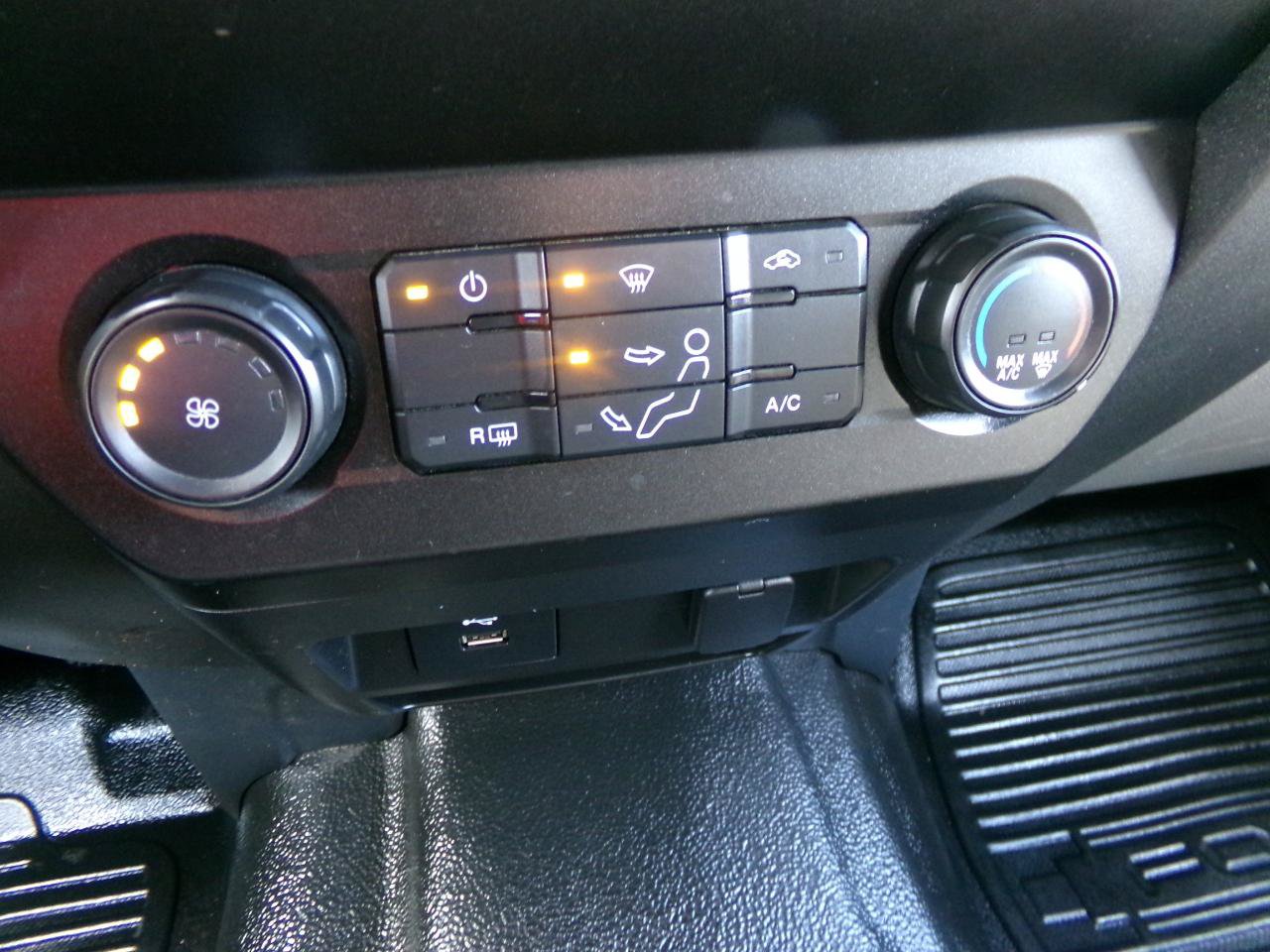 Used 2022 Ford F250 XL w/ Power Equipment Group AWD/4WD image 27