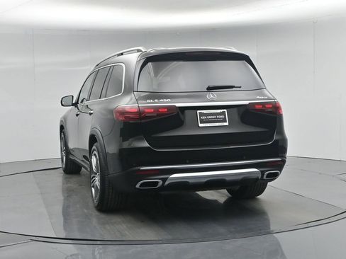 Used 2024 Mercedes-Benz GLS 450 4MATIC image 32
