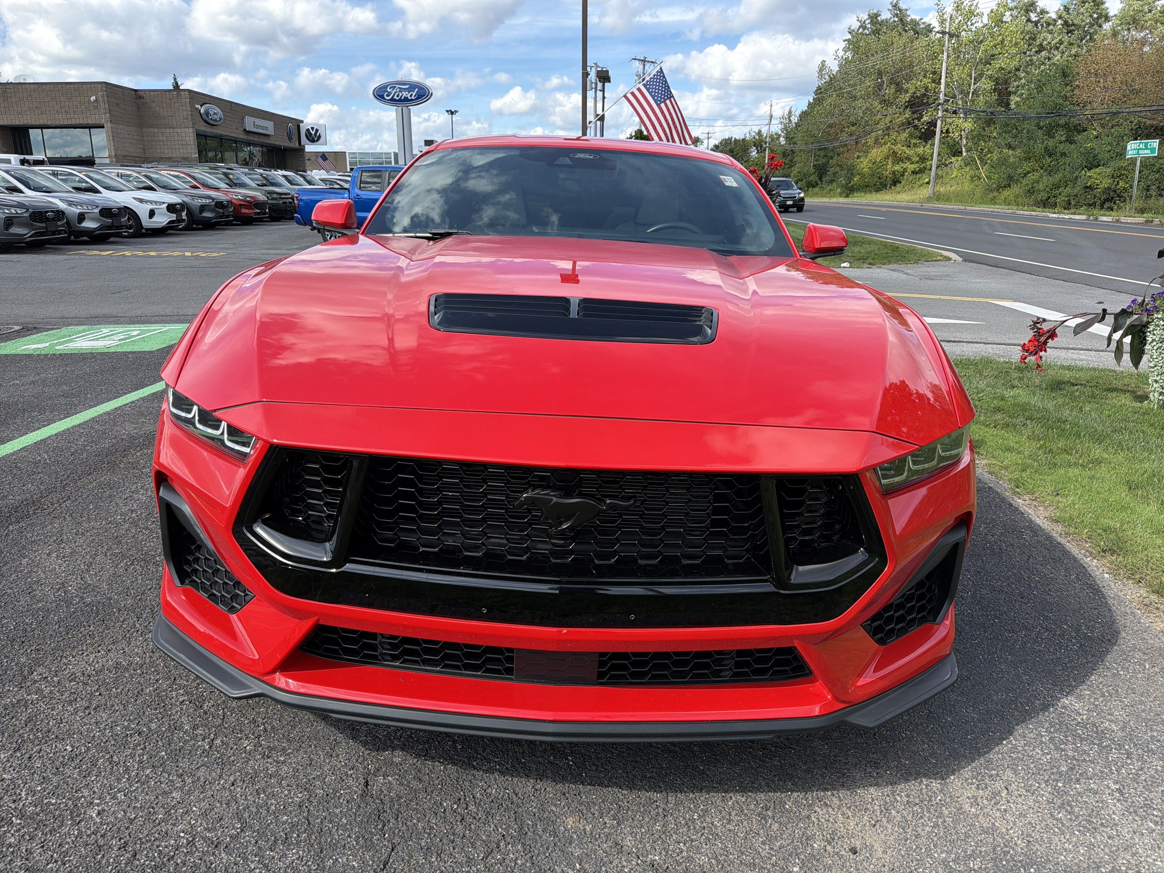 Used 2024 Ford Mustang GT Premium w/ GT Performance Package RWD image 3
