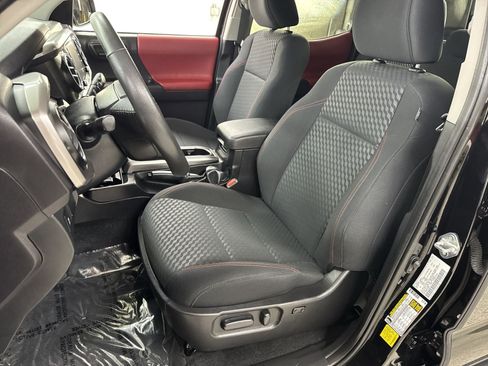 Used 2023 Toyota Tacoma SR5 AWD/4WD image 14