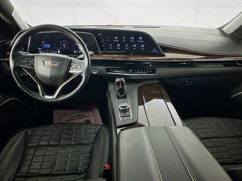 Used 2023 Cadillac Escalade Sport Platinum w/ LPO, ONYX Package image 27