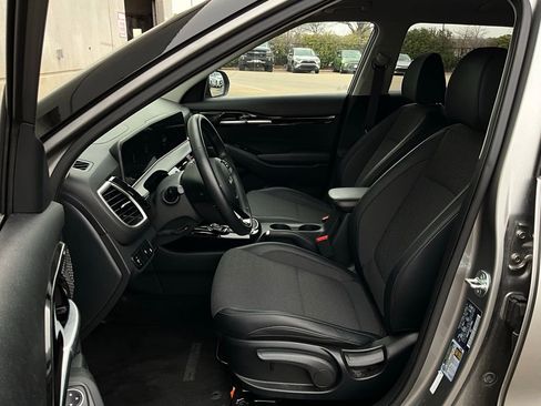 Used 2025 Kia Seltos S image 10