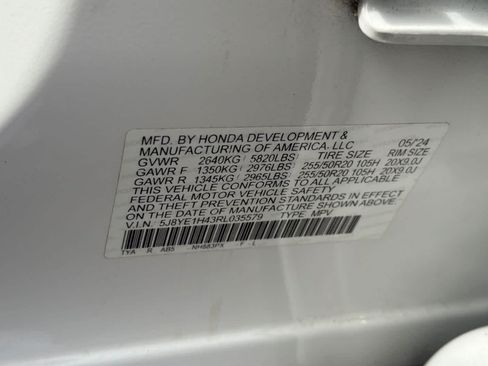 Used 2024 Acura MDX SH-AWD w/ Technology Package image 35