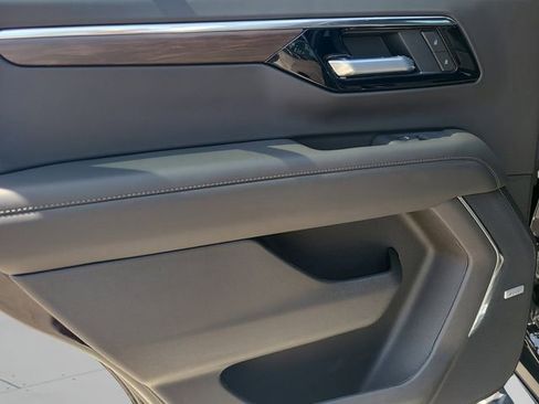 New 2026 Chevrolet Tahoe Z71 AWD/4WD image 15