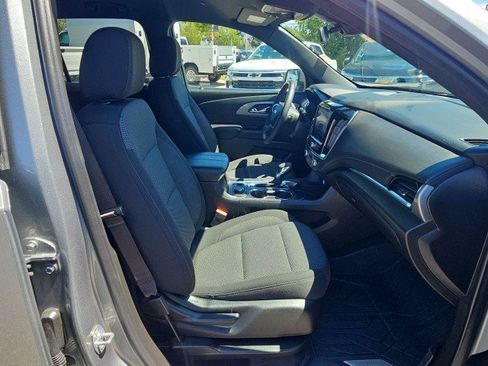 Used 2023 Chevrolet Traverse LT FWD image 27